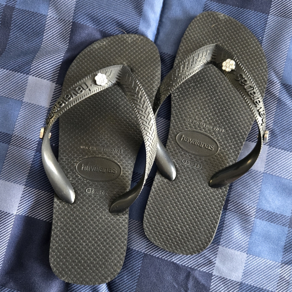 BOGO Nearly new blinged Havaianas sandals